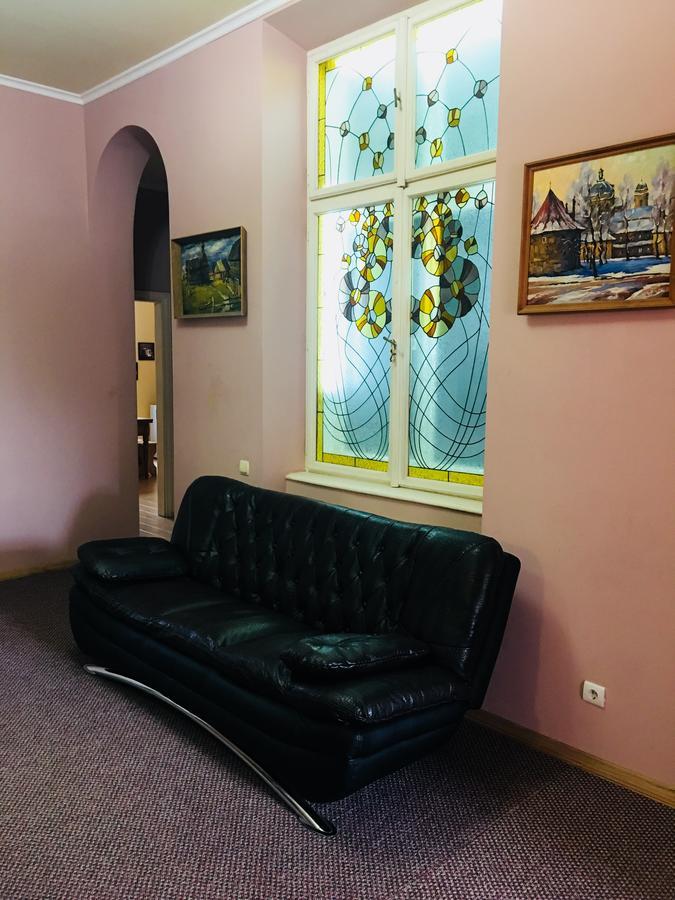 Apartments On Valova 9 リヴィウ エクステリア 写真